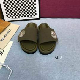 Picture of Louis Vuitton Slippers _SKULVsz35-44CRQ0113368